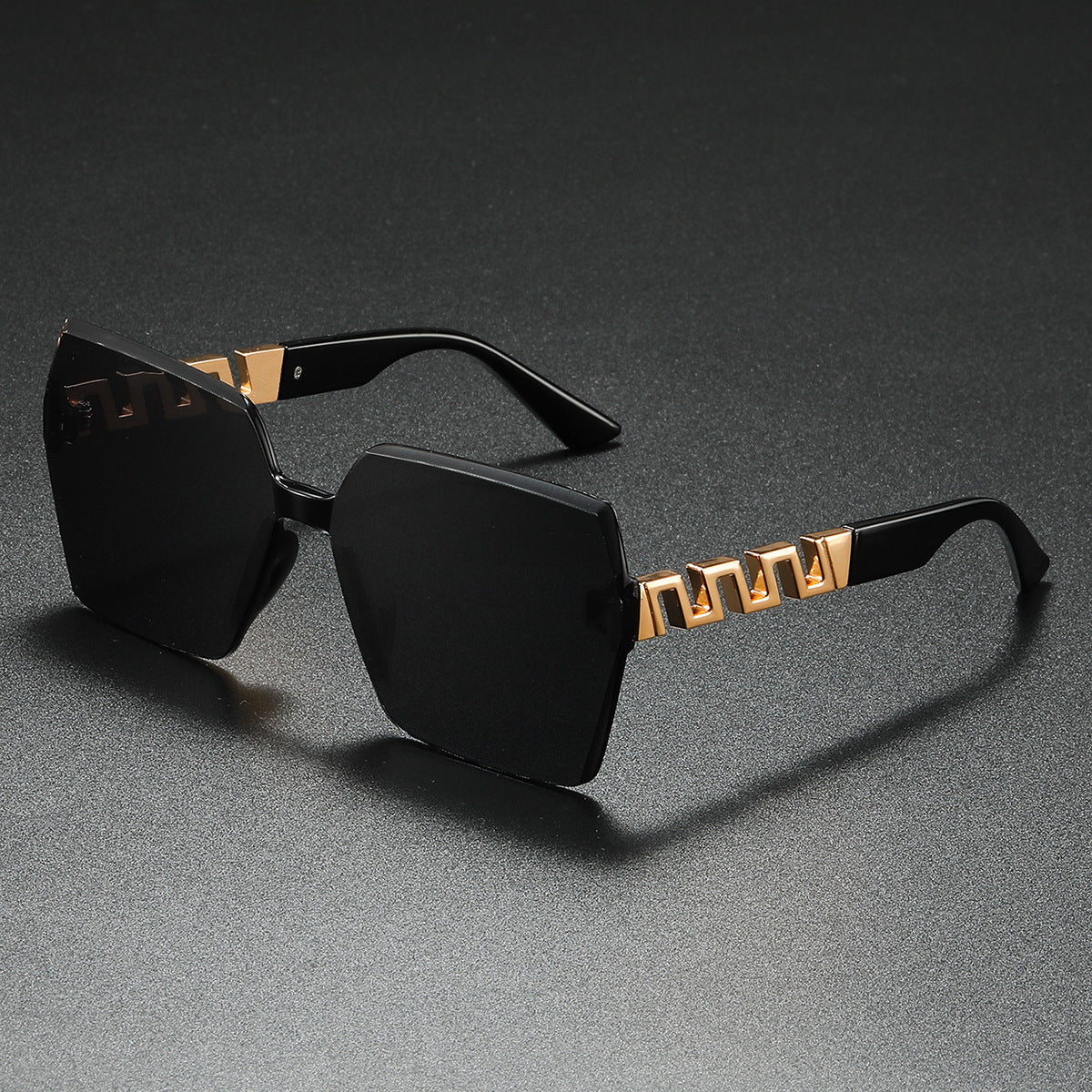 VANTI OVERSIZED SHADES